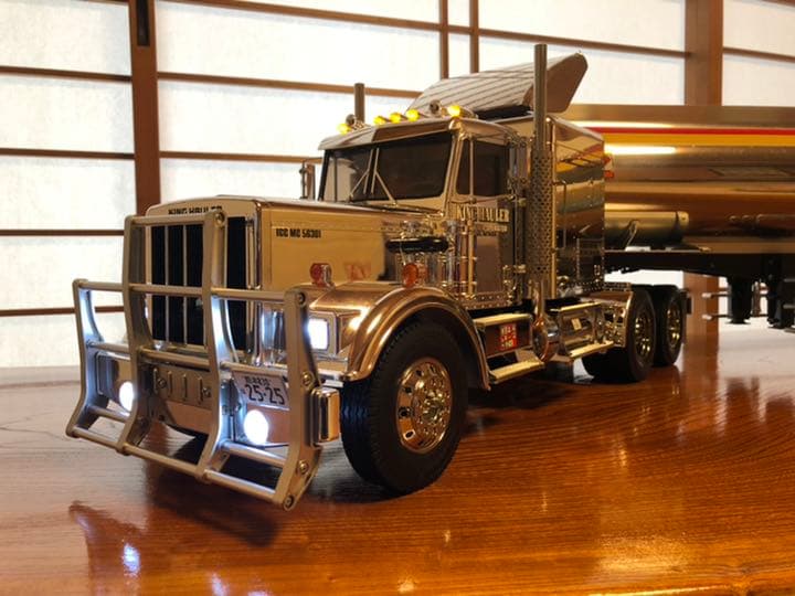 タミヤ 1/14スケール　キングハウラー(メタリック)、シェルタンクセット