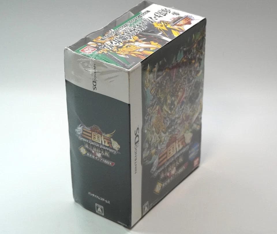 未開封　ニンテンドーDS SDガンダム三国伝 真三璃紗大戦超限定版ガンプラBOX
