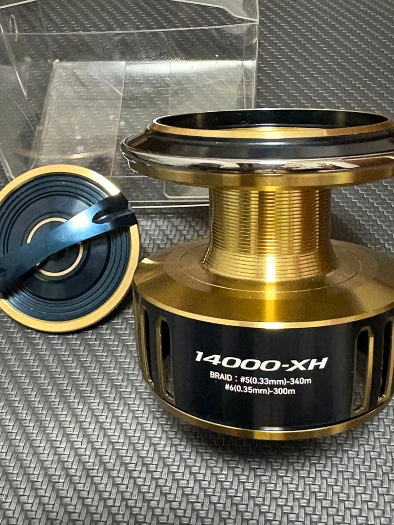 【新品未使用】25SALTIGA 14000 スプール+ドラグノブ