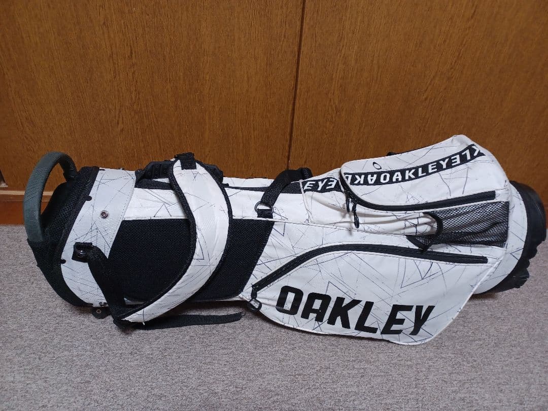 オークリー　キャディバック　スタンド