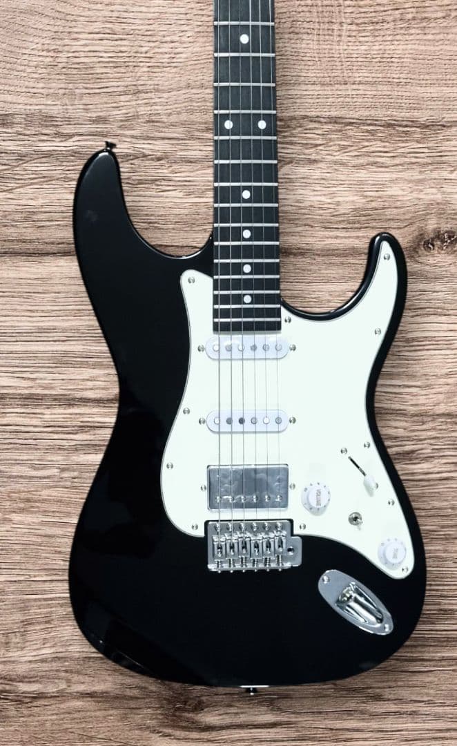 LaidBack LSE-3H エレキギターストラトタイプ ほぼ新品