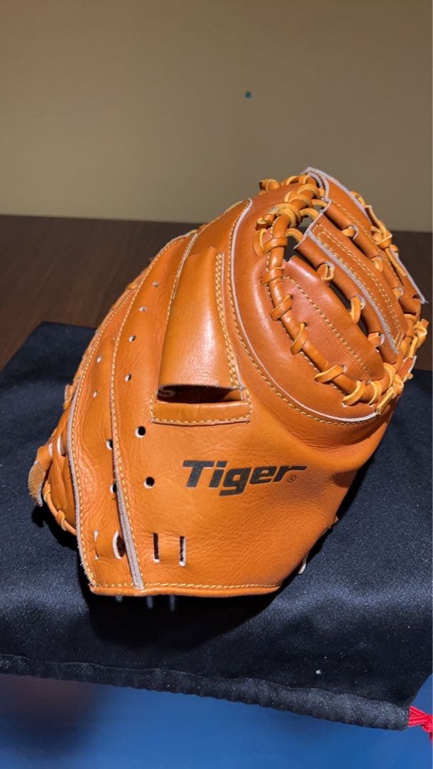ミツワタイガー　硬式用キャッチャーミット