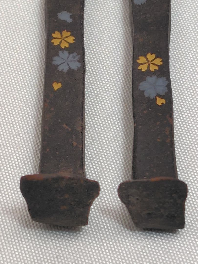 D010 肥後象嵌 光助作 熊本城瓦釘型 御火箸 茶道具 共箱に朱印あり 骨董