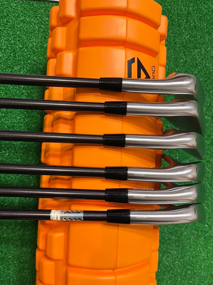 美品　ブリヂストン 242CB+ 5〜P 6本 Diamana iB70 S