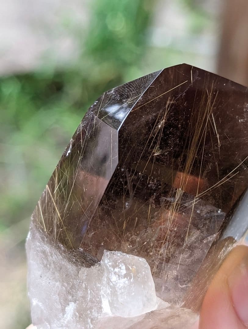 143g 大きめ　ブラジル産　原石 ルチルにスモーキークォーツBH6