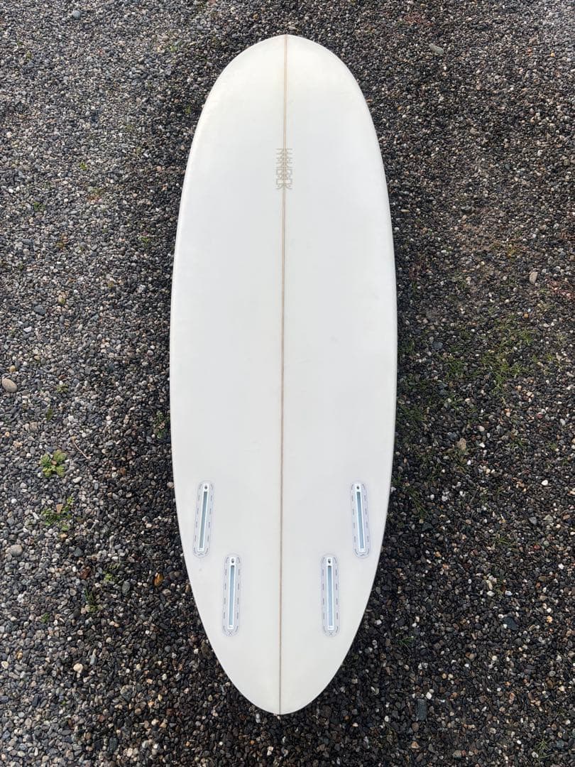 マンダラ　サーフボード　シモンズ