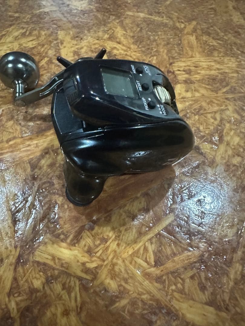 DAIWA 22シーボーグ 200j右ハンドル 電動リール