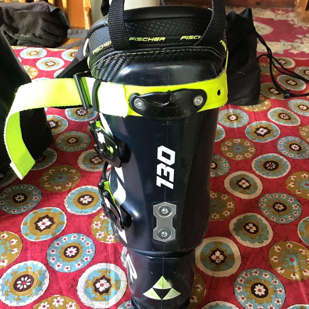 FISCHER RC4 Curv スキーブーツ　フィッシャー 靴 130