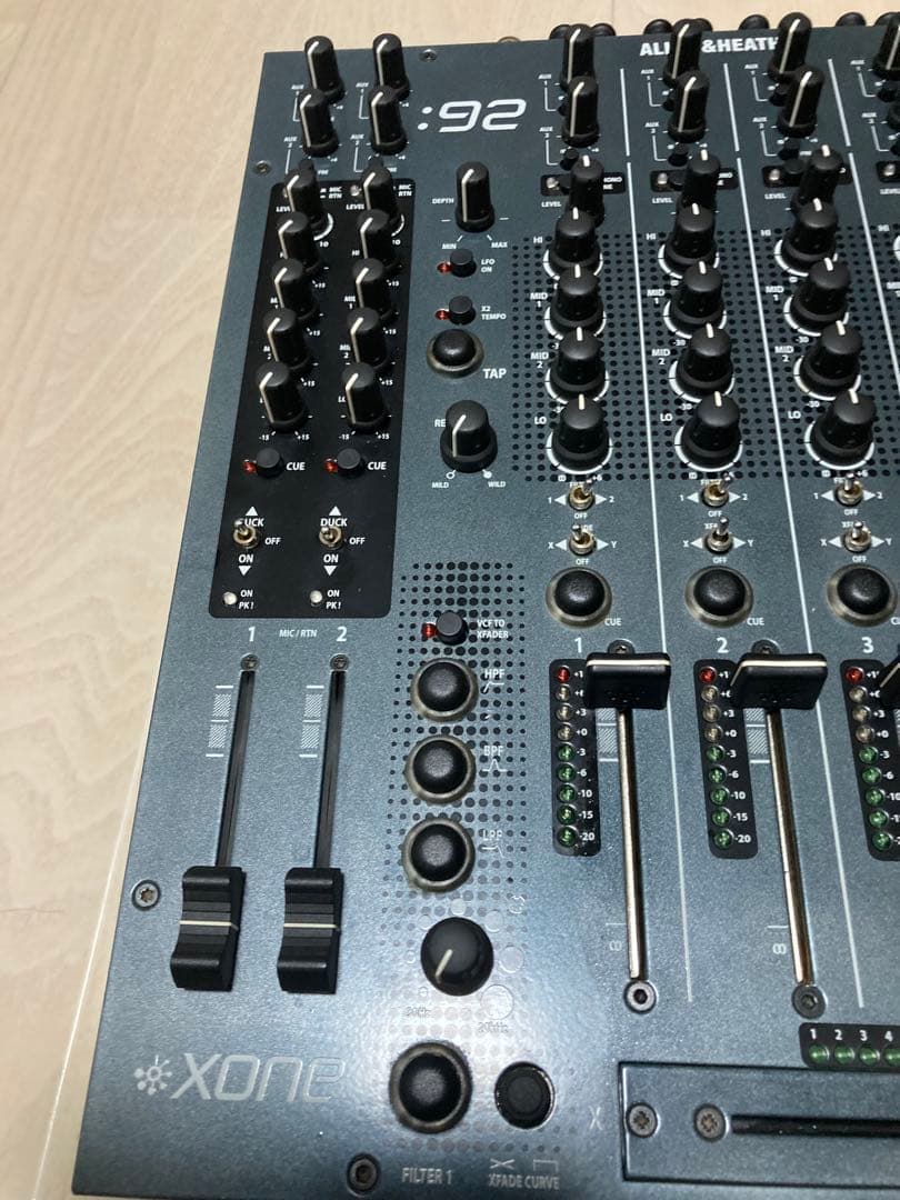 と*ん様 Allen & Heath Xone:92 DJミキサー
