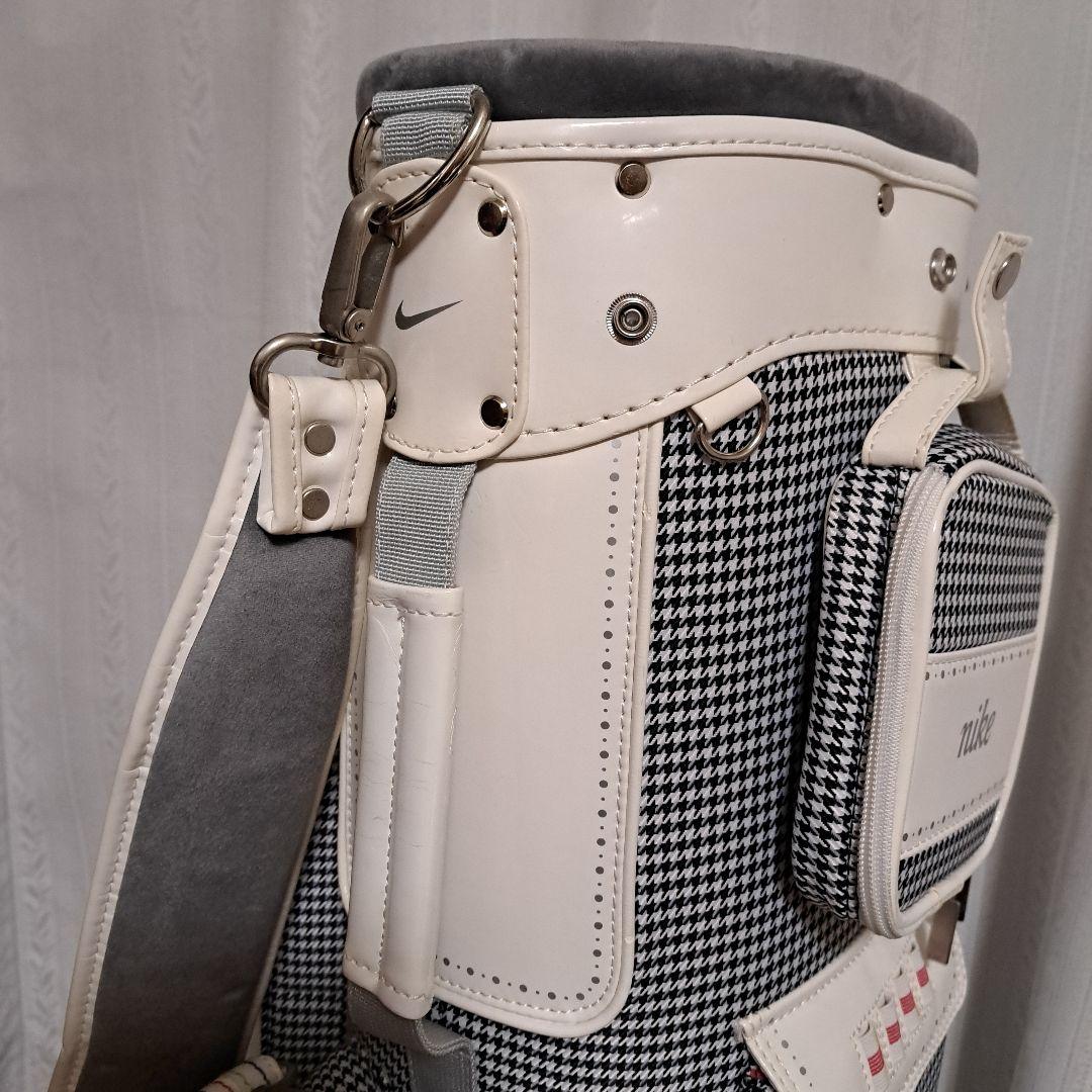 ナイキキャディバック、フード付き、8.5インチ。美品！