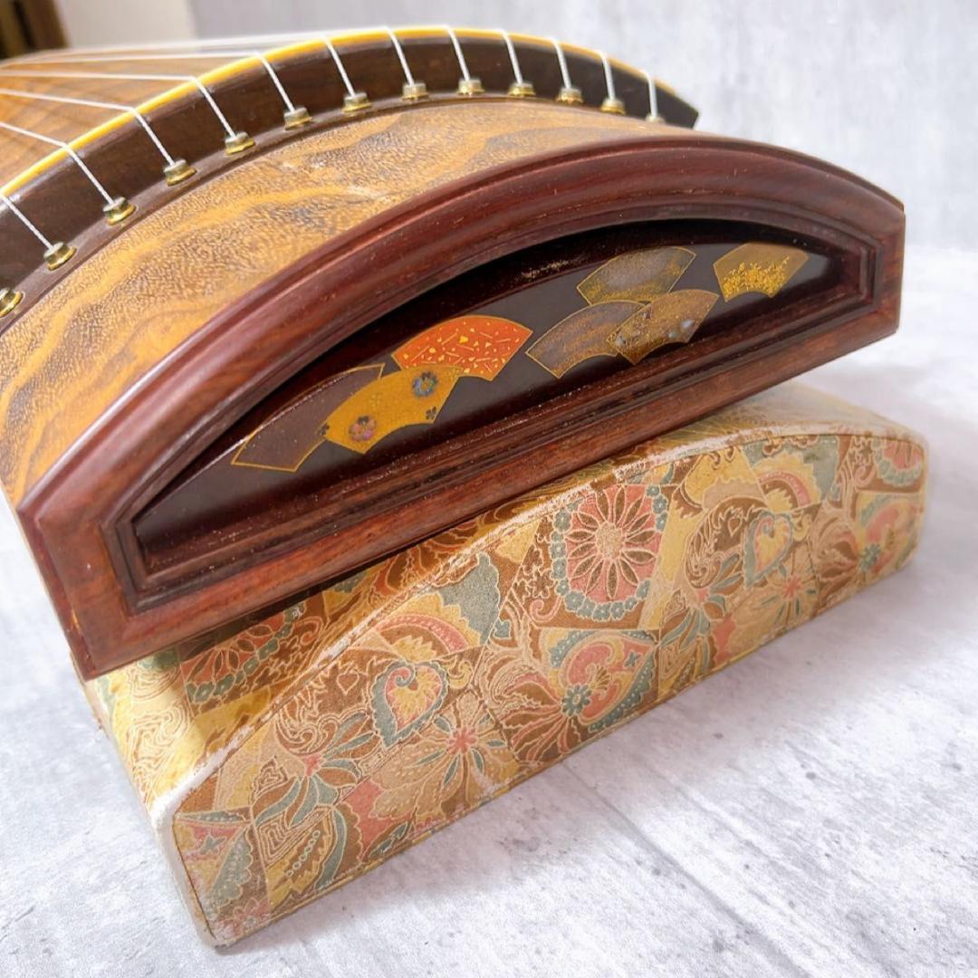 お琴　13弦　綾杉胴　くり甲　高級　和楽器　弦楽器　蒔絵