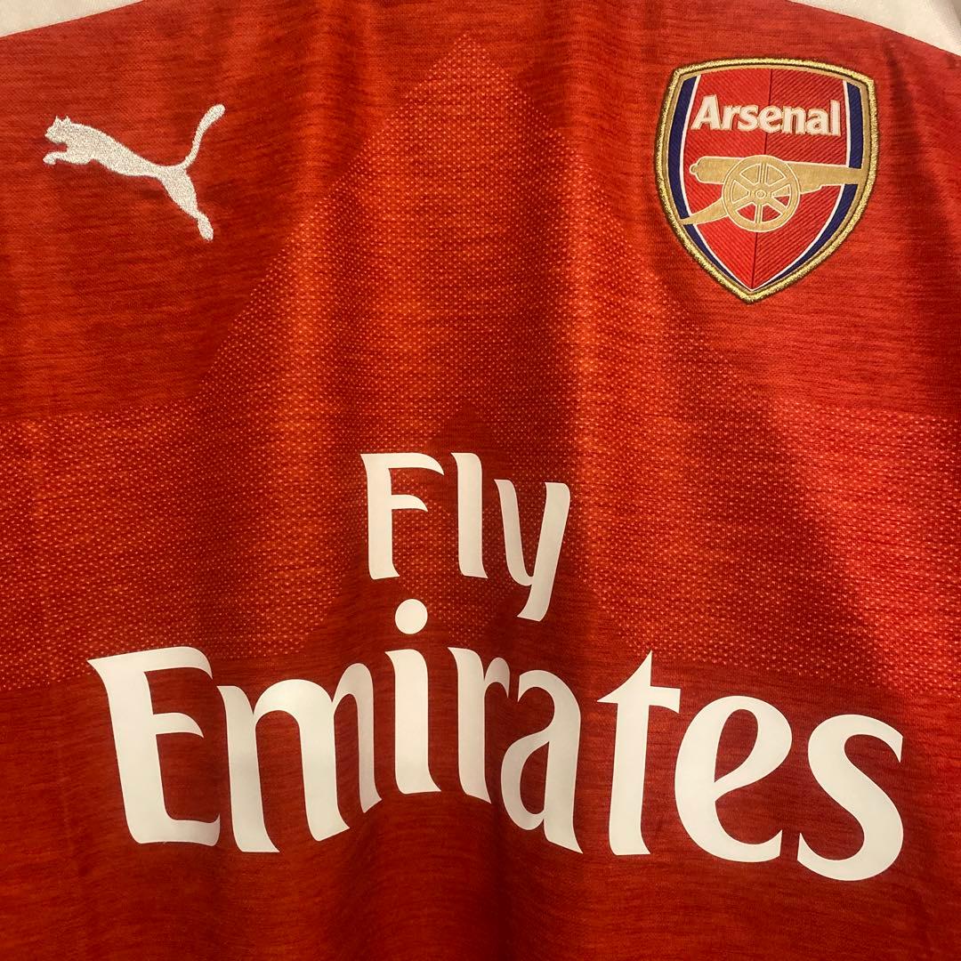 エジル　アーセナル　 18/19　ホーム　リーグ仕様