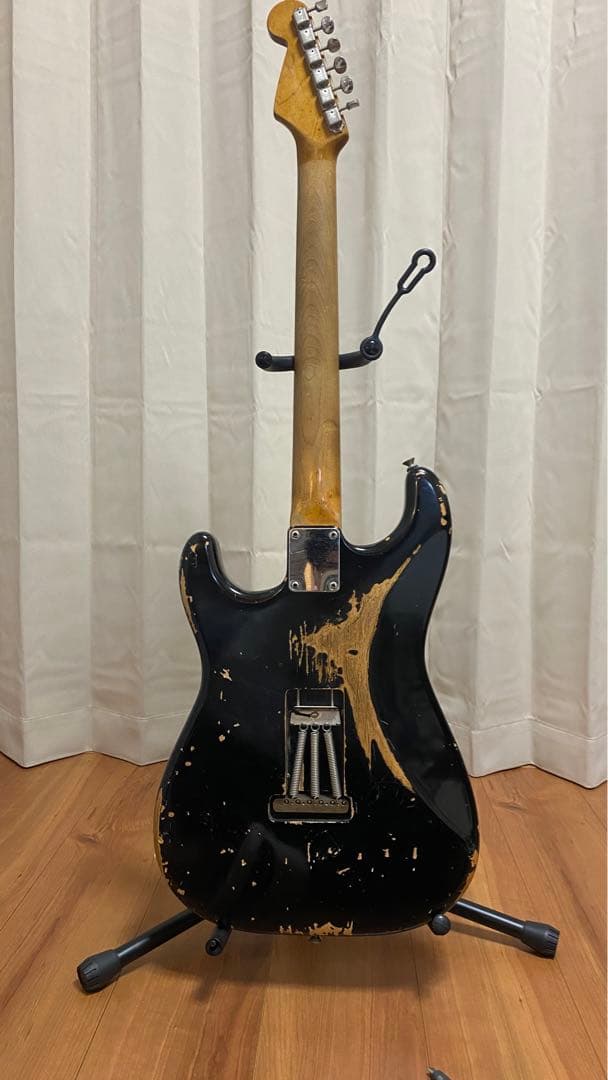 ギター fender Stratocaster black