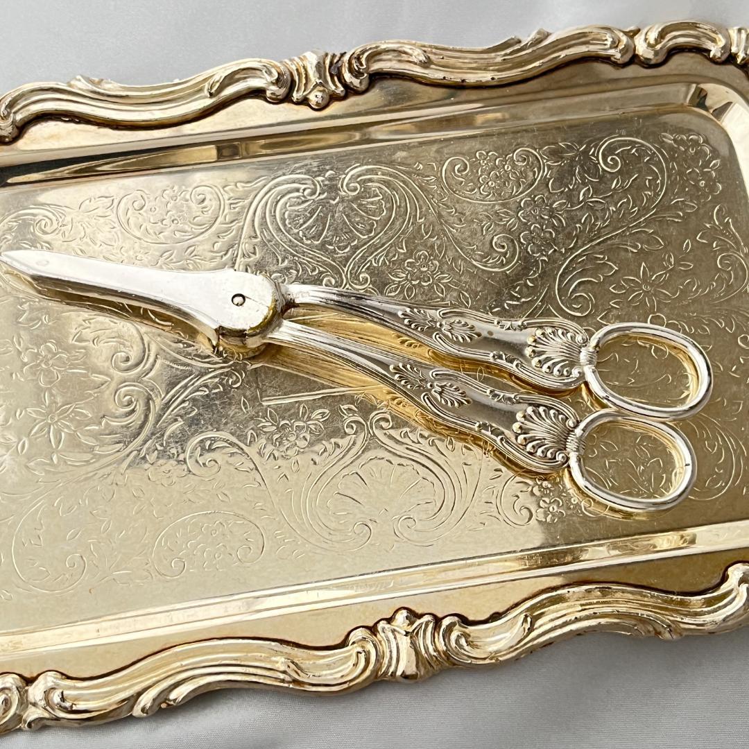 【英国】 キングスパターンのグレープシザー / 葡萄鋏【シルバープレート】