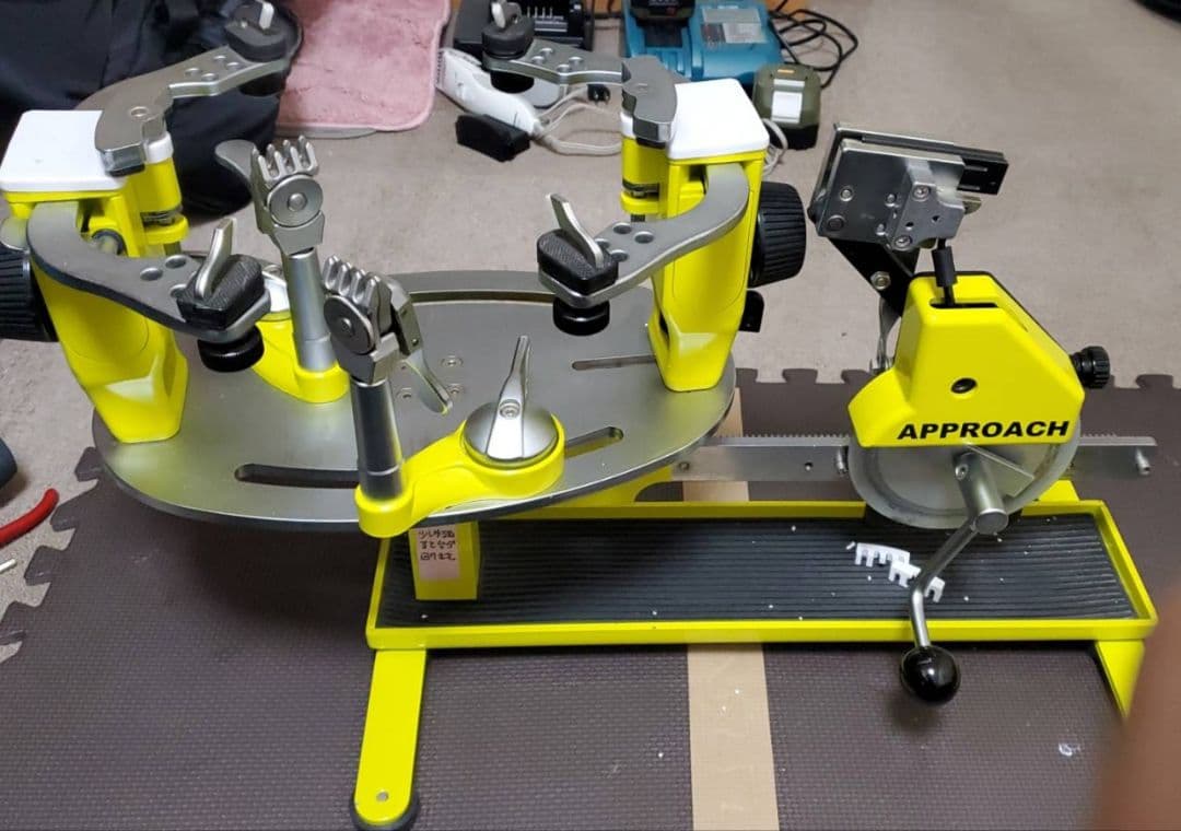 バドミントンストリングマシン / ガット張り機