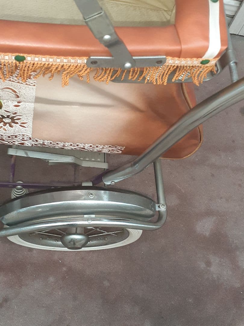 せ*ん様 レトロベビーカー 年代からは美品！流行りのペットにもok！ 引き取り着