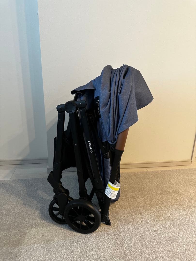 【ほぼ未使用】コンビ FikaGO FreeTogo 2　小型犬用ペットカート