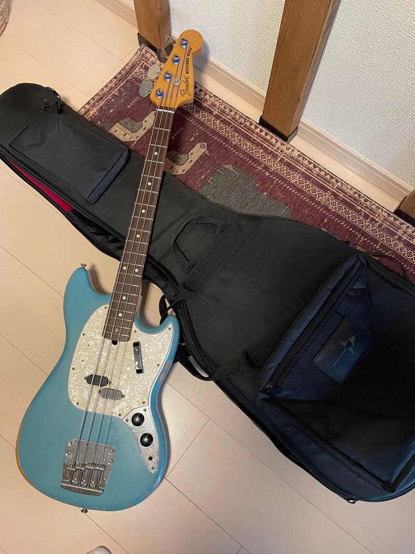ベース Fender ROAD WORN JMJ MustangBass