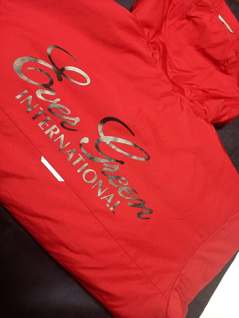 美品　エバーグリーン●E.G.ライトフーディージャケット●Mサイズ　レッド