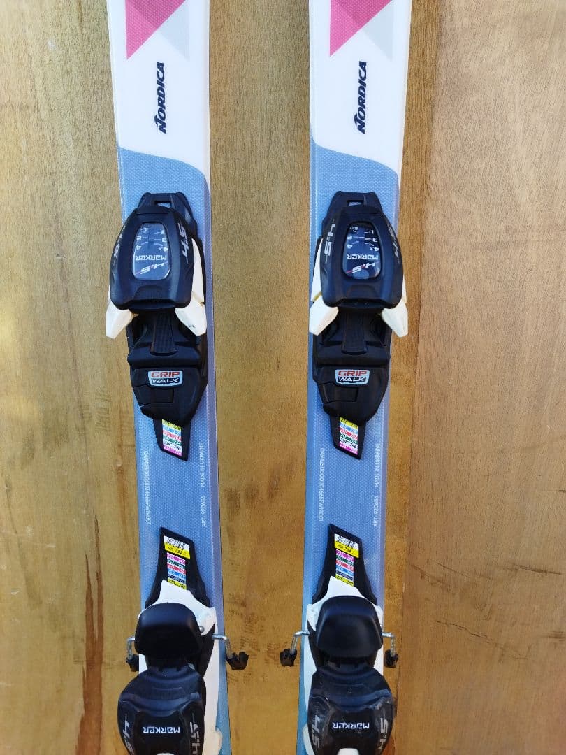 ノルディカ　Nordica 　スキー　板　sentra 130 水色