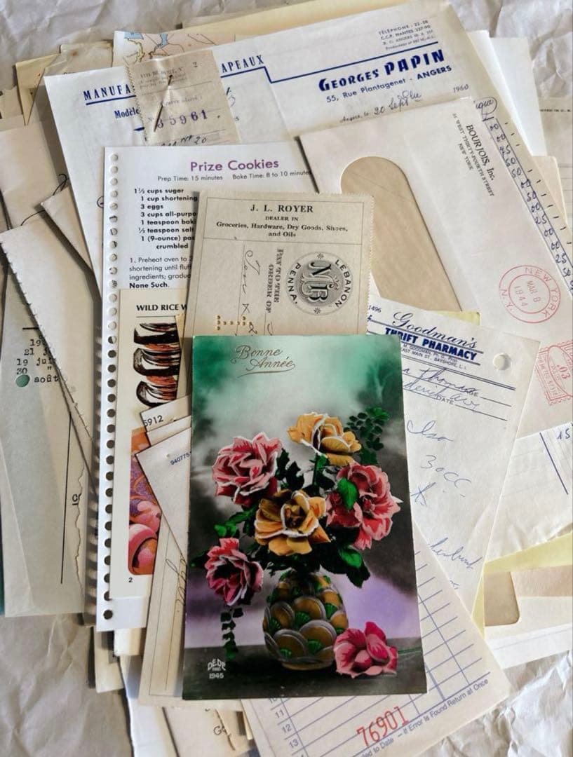 SALE！！★ 紙モノ詰め込みBOX ★ 60サイズ　海外 紙もの ヴィンテージ