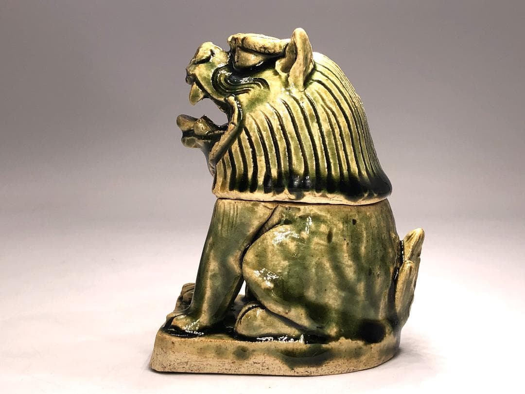 【 織部獅子香炉 】　骨董　漆塗箱付き