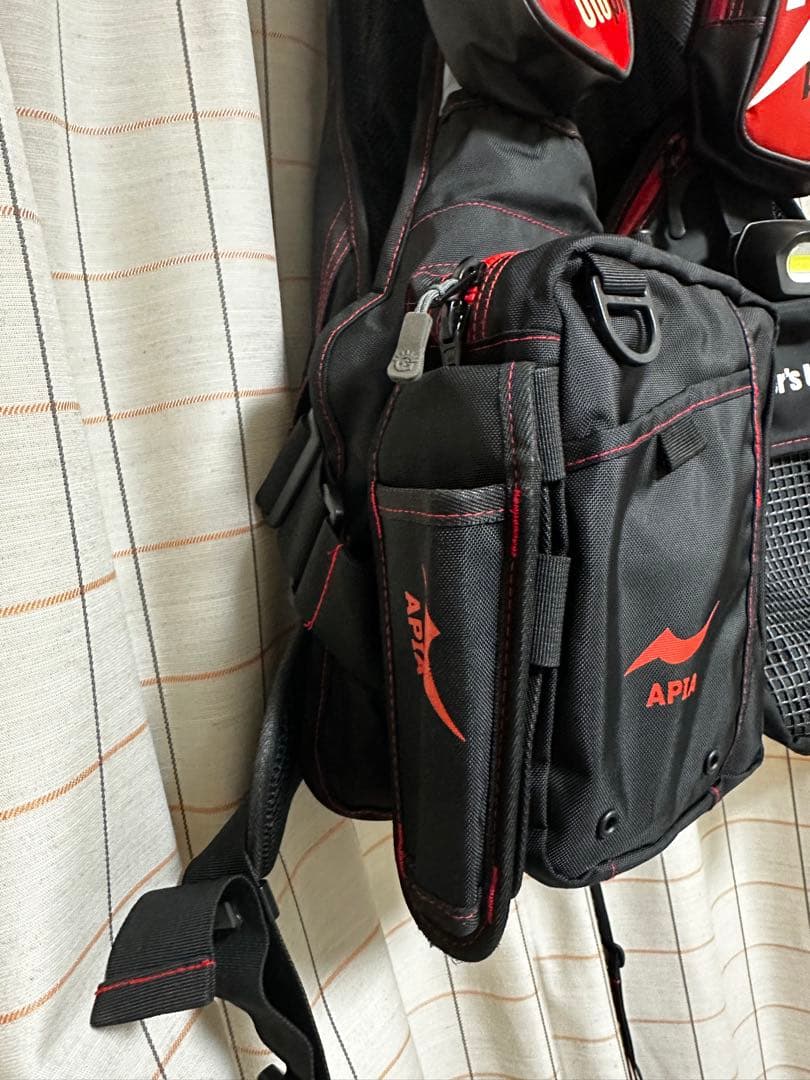 APIA フローティングベスト アングラーズサポートベスト アピア　美品