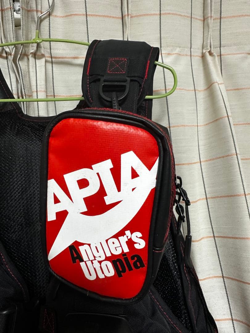 APIA フローティングベスト アングラーズサポートベスト アピア　美品