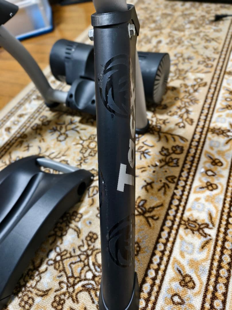 Tacx Smart ローラー台 Model T2780 Bushido