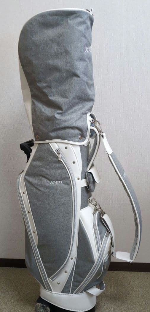 【新品未使用】XXIO キャディバッグ グレー/ホワイト　レディース