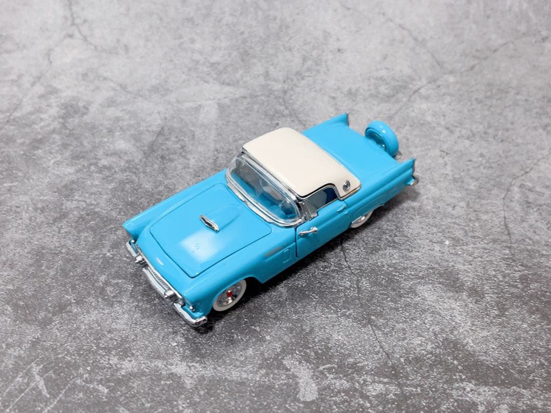 フォード サンダーバード Ford Thunderbird 1/43 ミニカー