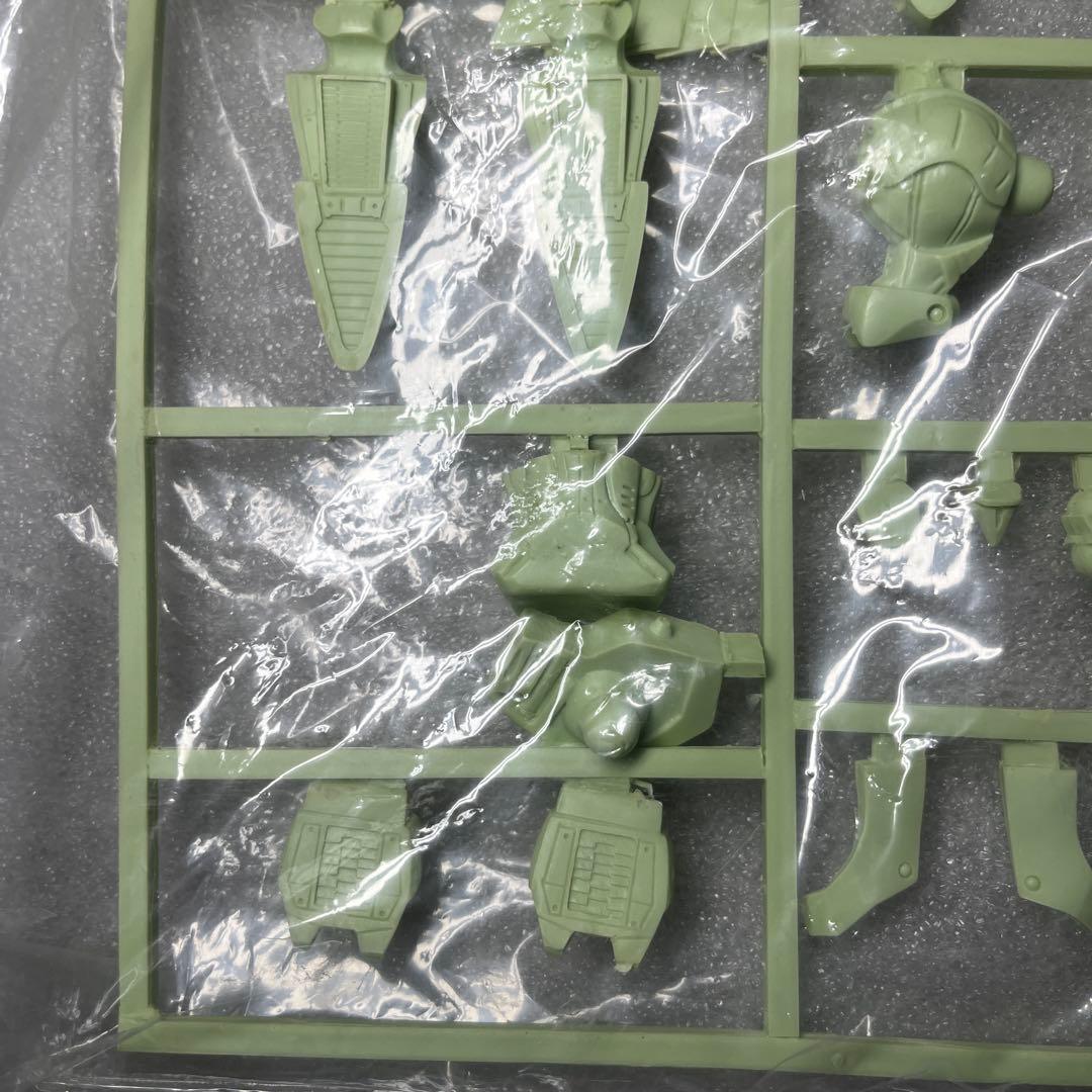 ボークス　1/100スケール　ベルリン　グリーンタイプ　ガレージキット　現状