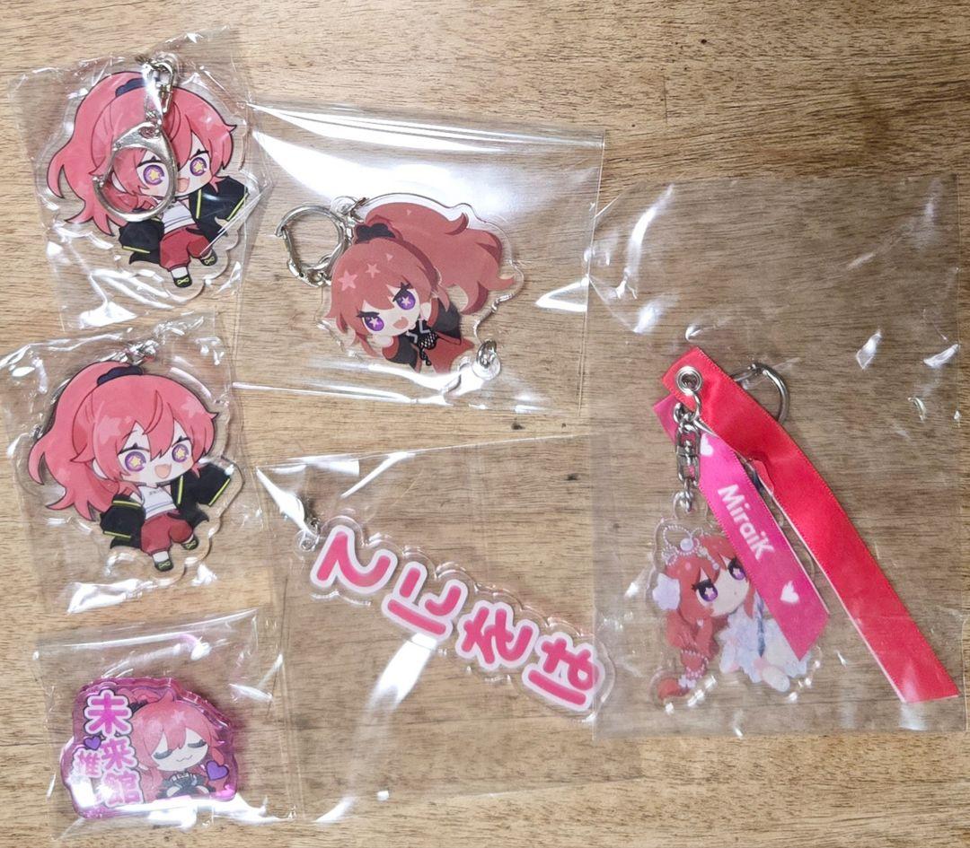 ピンズ・ピンバッジ・缶バッジ ayako