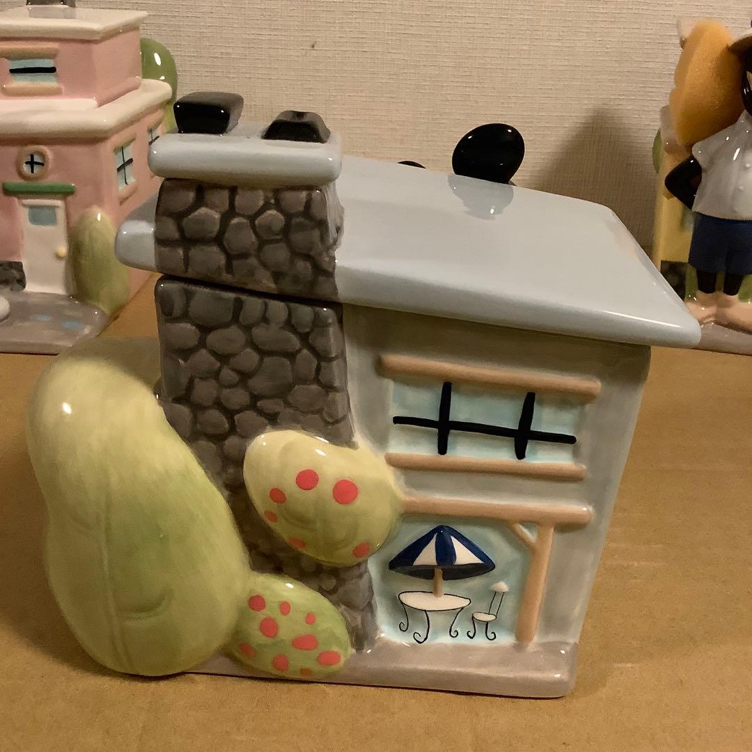 ディズニー　ミッキー・ミニー・グーフィー 陶器フィギュア　収納容器　小物入れ