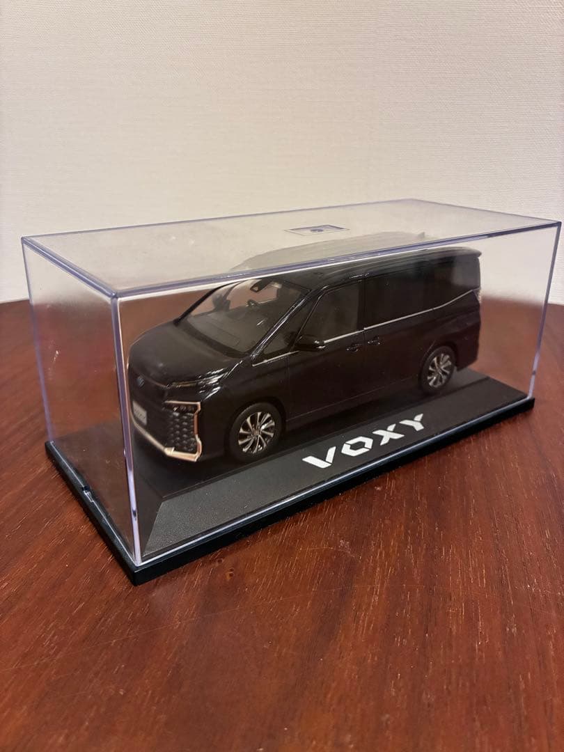 お値下げしました！非売品⭐︎TOYOTAヴォクシー　ミニカー