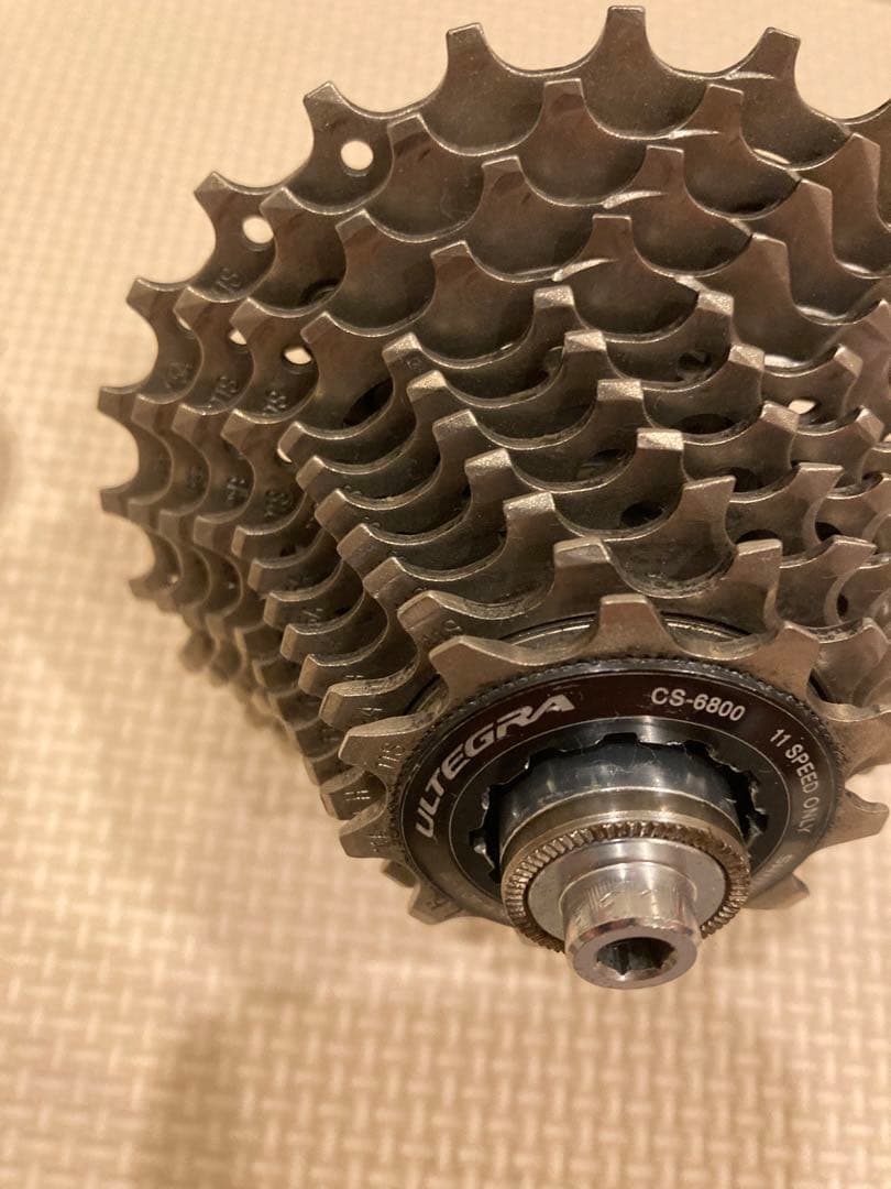 ディスクホイール　ピスト　ロード　シャフト　シマノ　アルテグラ　スプロケット