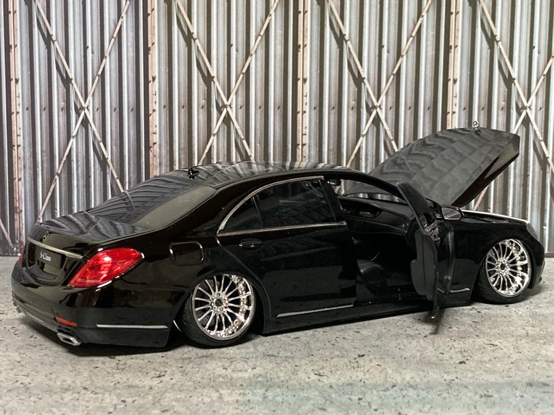 1/24 メルセデスベンツSクラス黒（カスタム品）