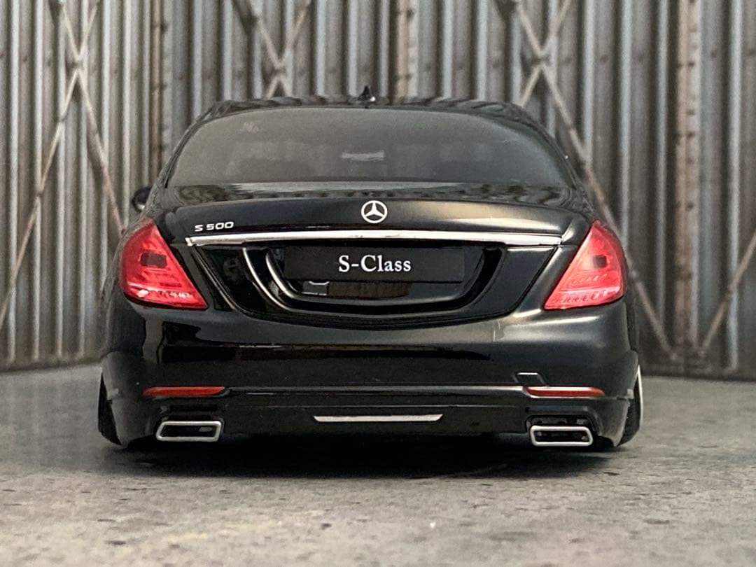 1/24 メルセデスベンツSクラス黒（カスタム品）