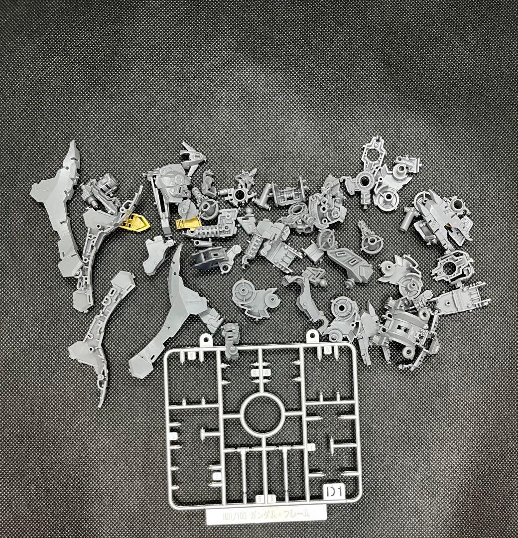 MG ガンダムヴィダール　塗装済完成品