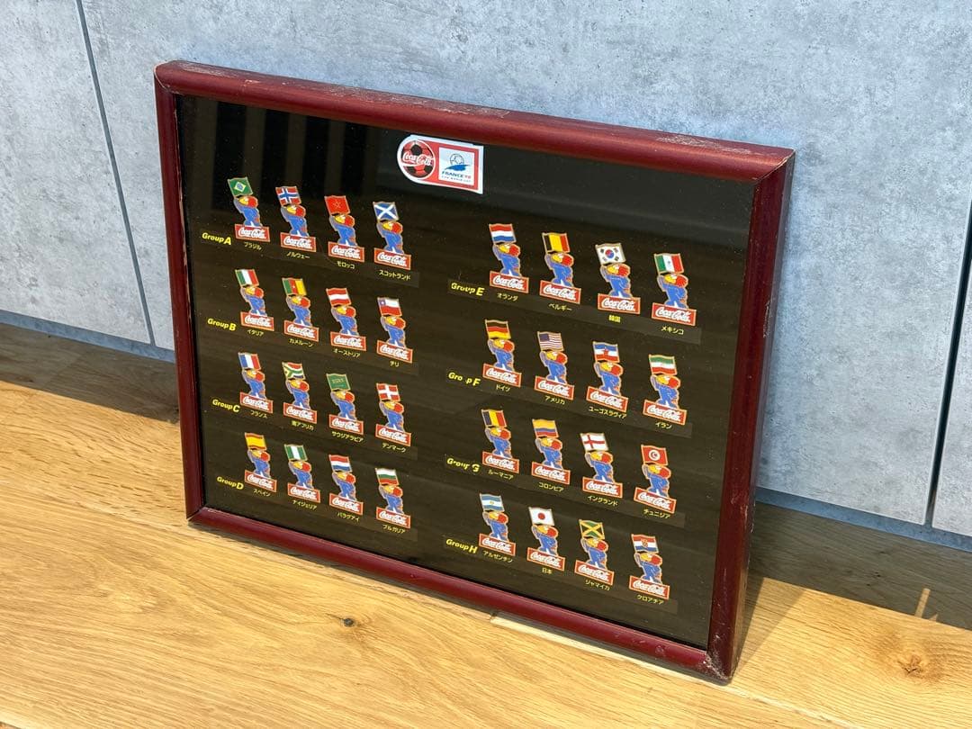 【希少】1998年 FIFAワールドカップ フランス 出場32ヶ国 ピンバッジ