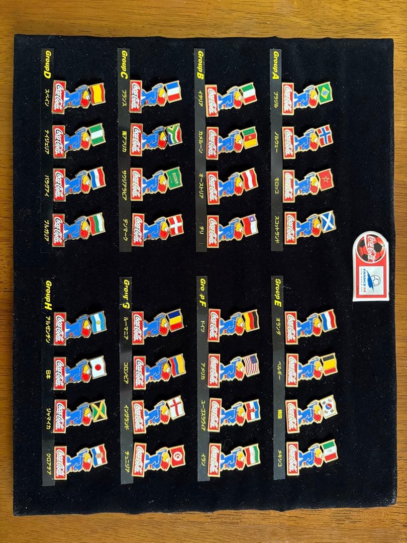 【希少】1998年 FIFAワールドカップ フランス 出場32ヶ国 ピンバッジ