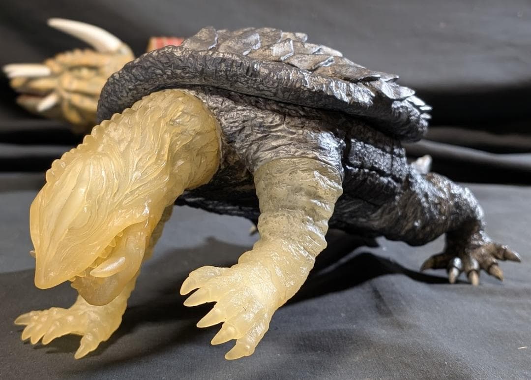 昭和ガメラ（スケスケ）＆ジャイガー（エクスプラス）ソフビフィギュア２体セット