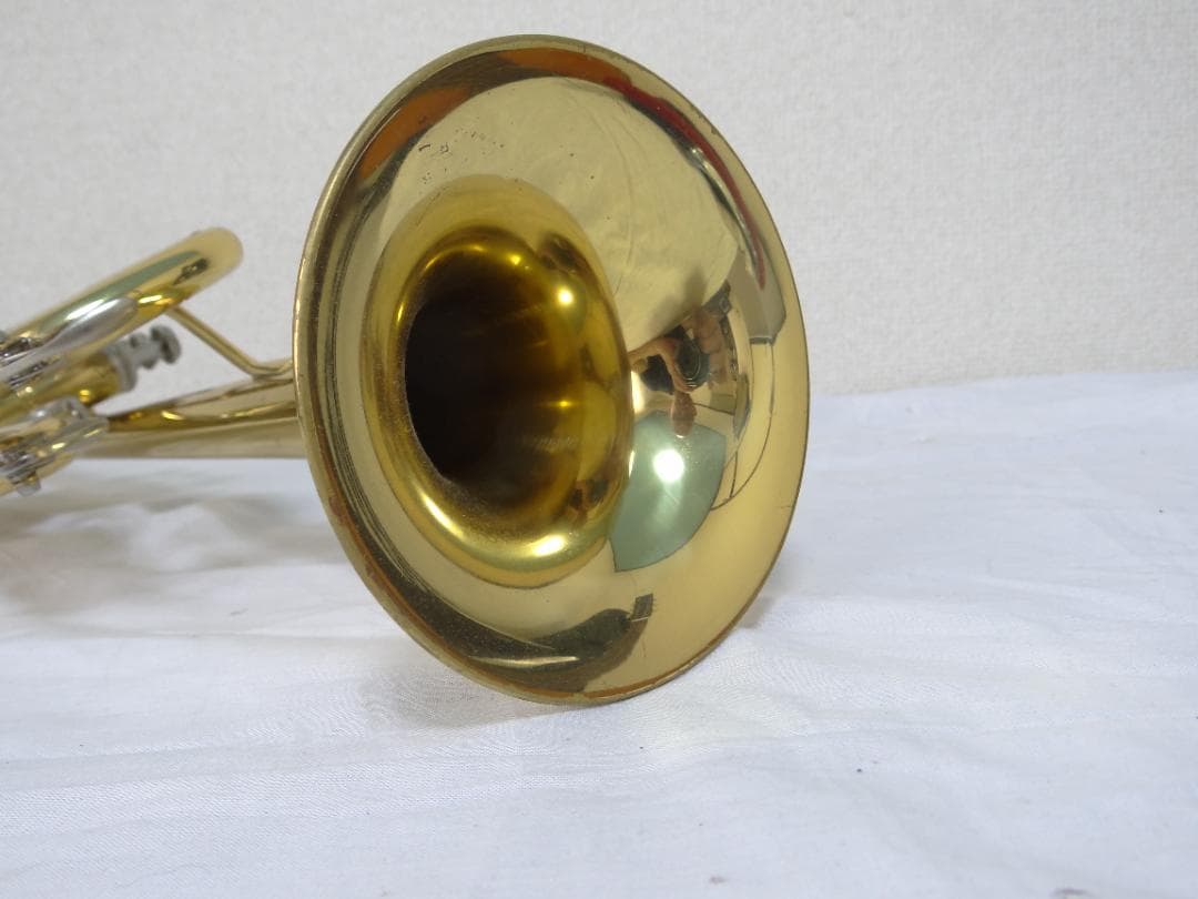 送料込★管楽器★トランペット Minerva MTR350L ソフトケース