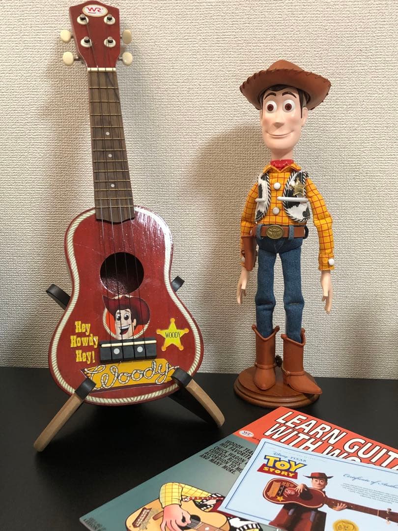 トイストーリー　ウッディラウンドアップ　ギター　ギタースコア　実物大