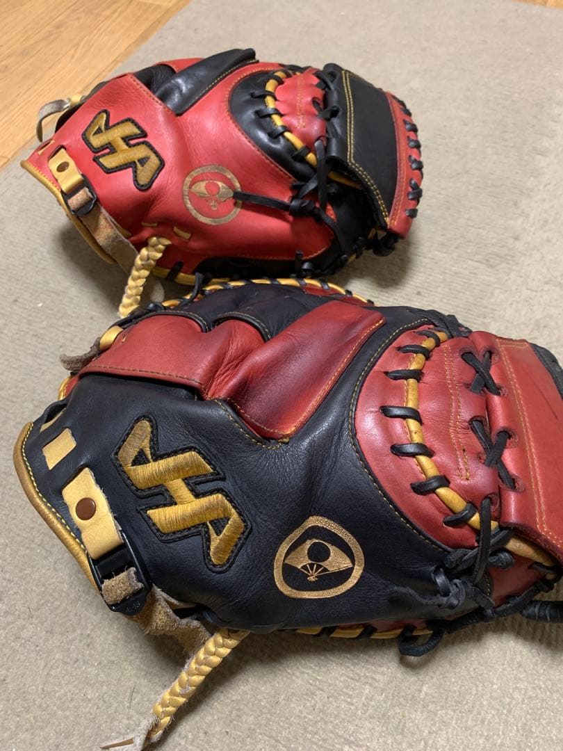 ハタケヤマ　M2 キャッチャーミット2個セット　展示会限定品