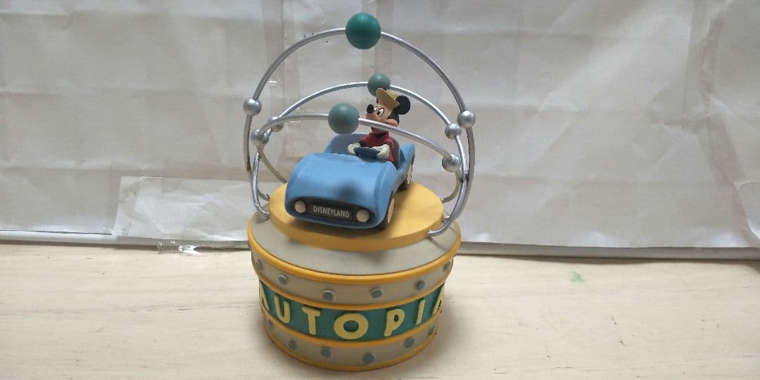 東京ディズニーランド グランドサーキットレースウェイ 小物入れ 500体限定品