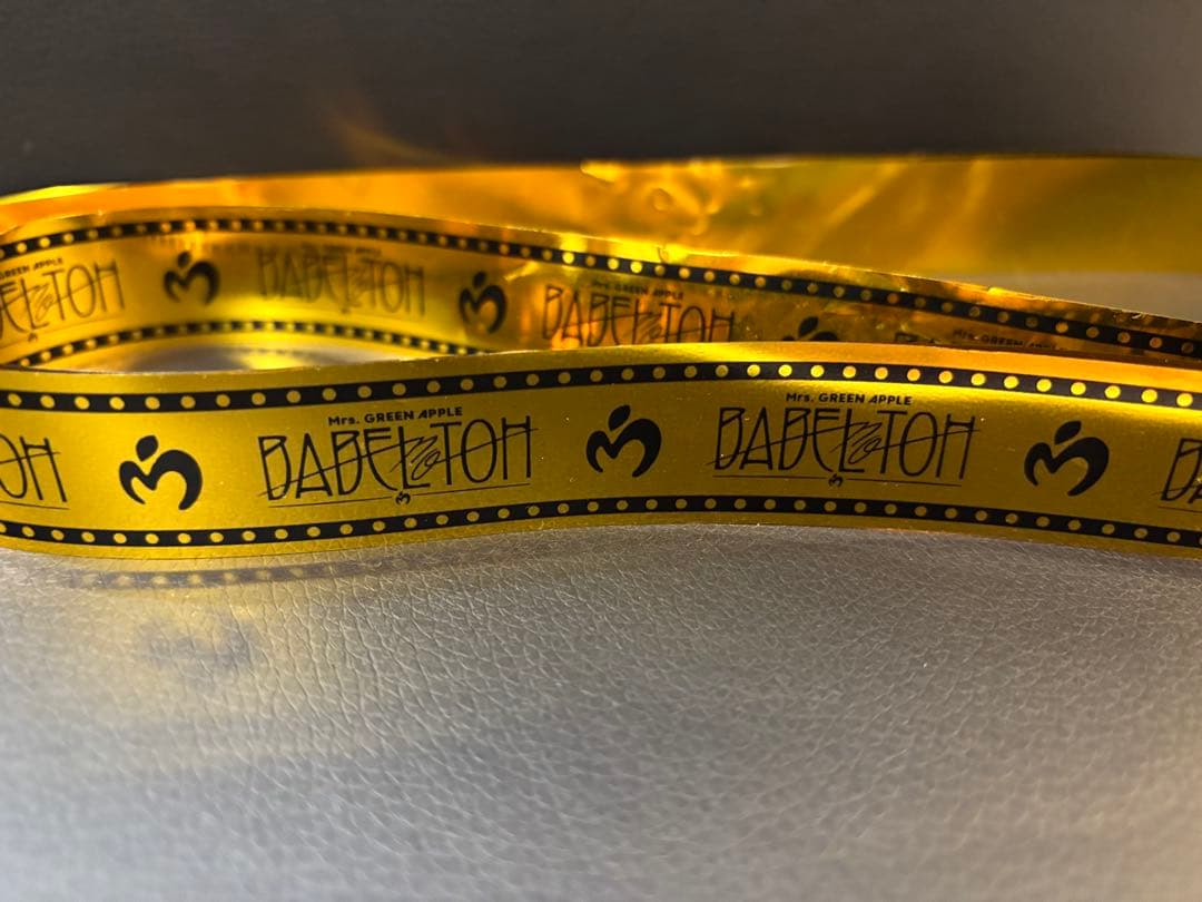 ミセス　バベル　金テープ　チケット　缶バッジ