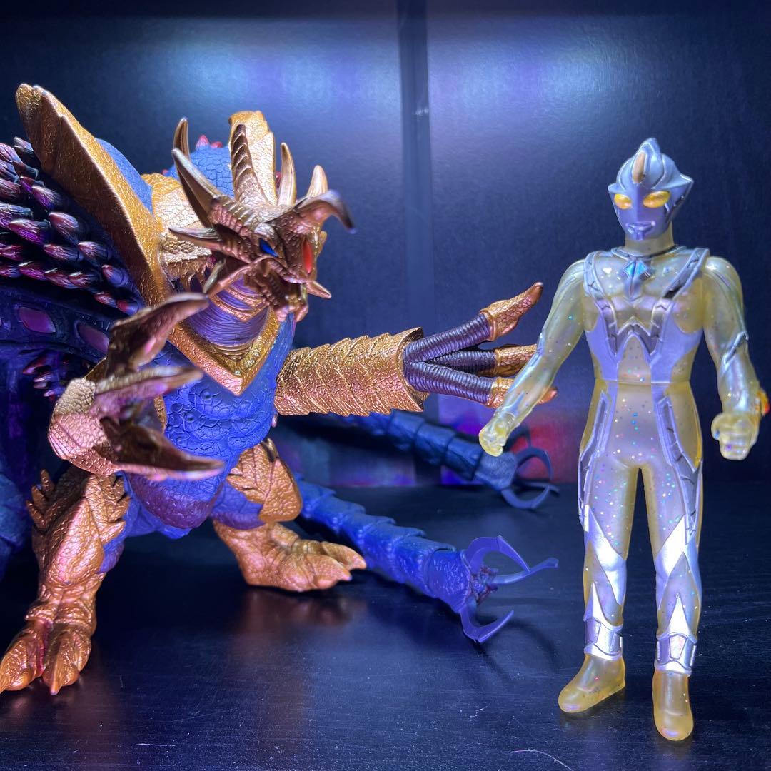 ウルトラマンメビウスインフィニティ&Uキラーザウルスセット(SPカラーVer)