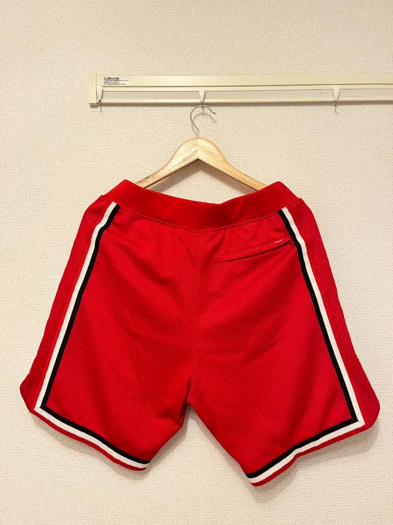 ウェア Supreme Rhinestone Basketball Shorts Red