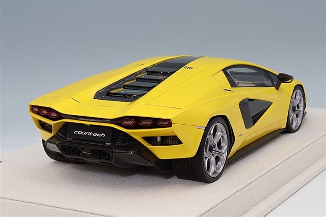 アイドロン 1/18ランボルギーニ カウンタック LPI 800-4 2022